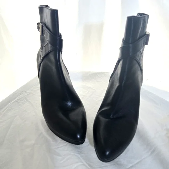 Enzo Angiolini Leather Booties NWOB ❤️ - Picture 8 of 16